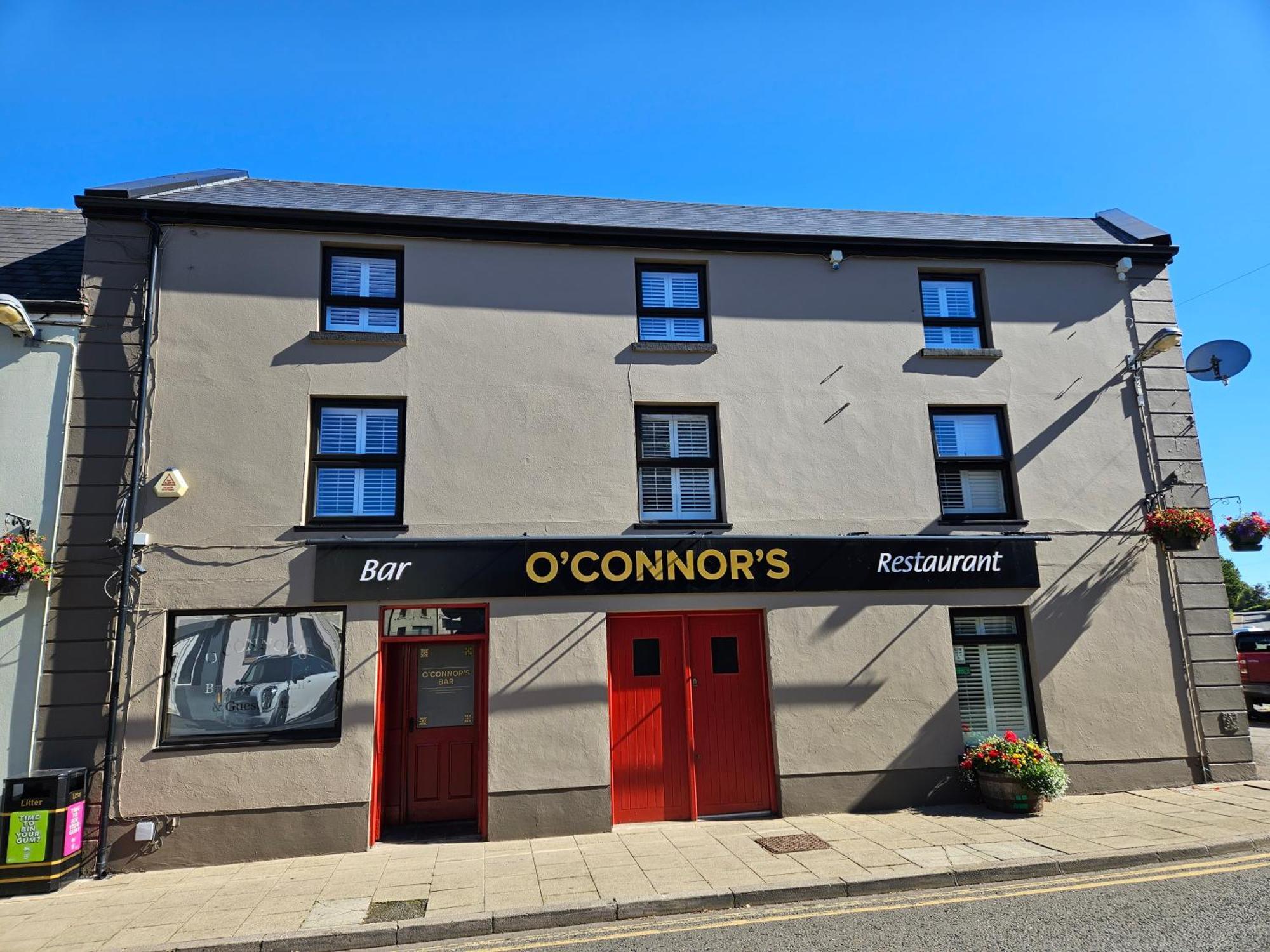 O'Connors Bar Restaurant And Guesthouse Dromore  Екстериор снимка